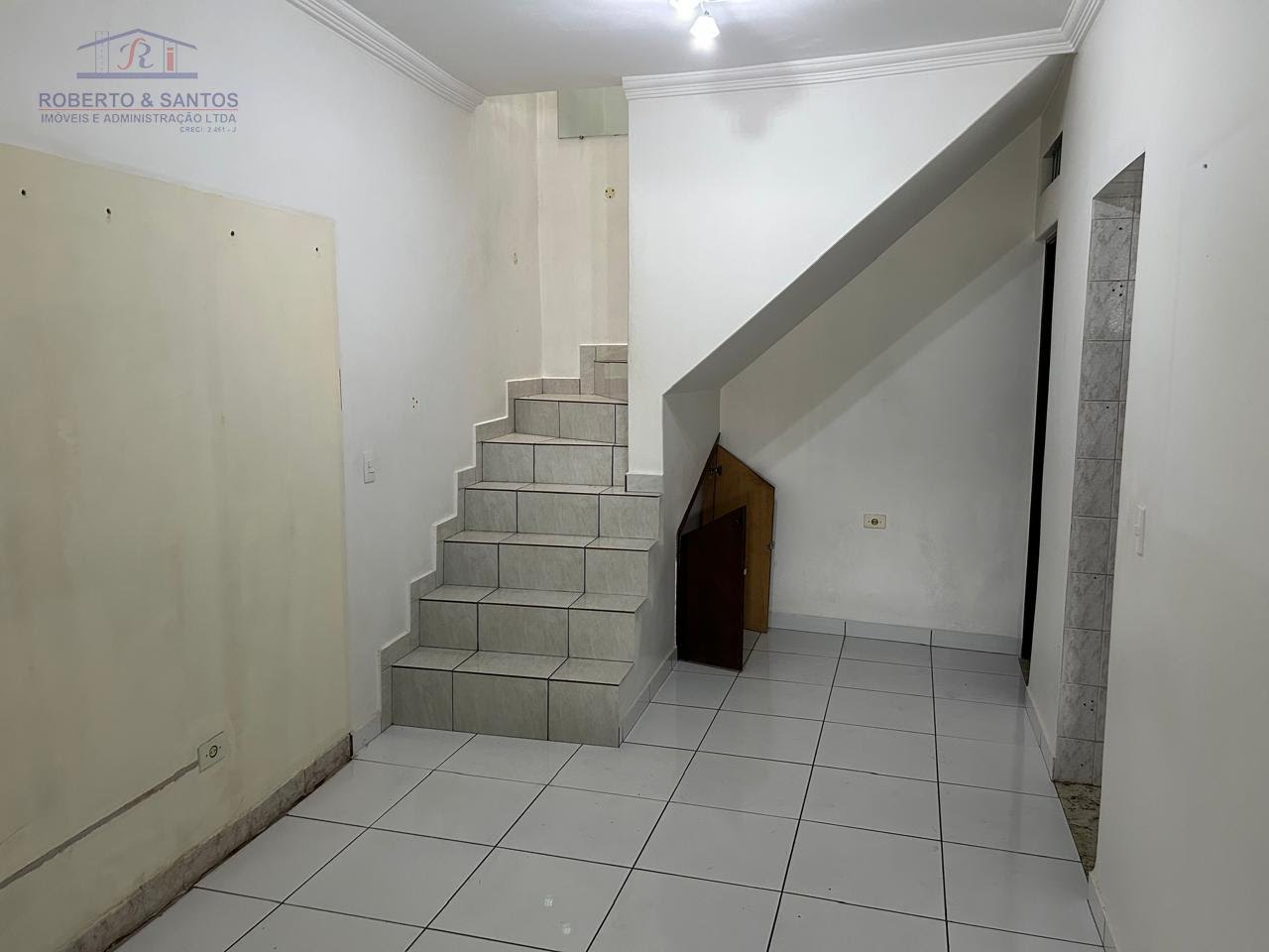 Escadas para os dormitórios