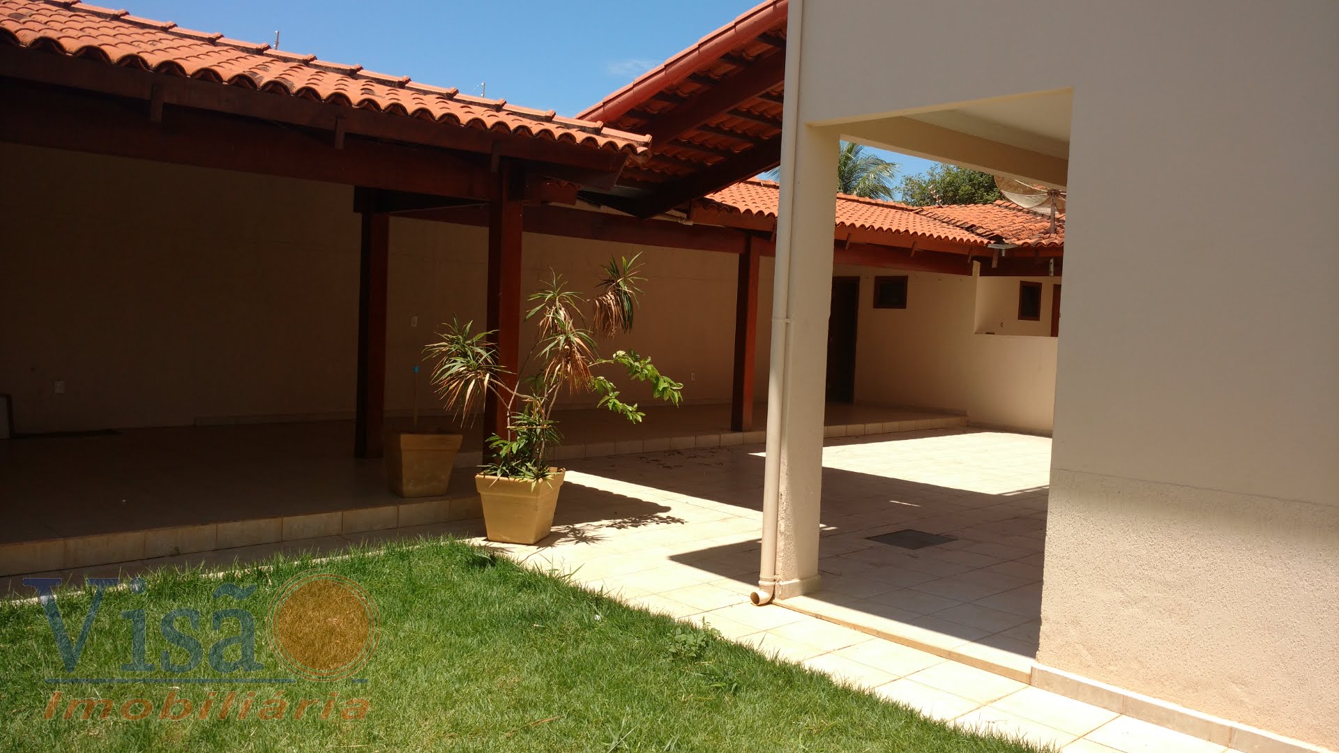 Casa à venda com 4 quartos, 2 suítes, 4 vagas e 590m² no Cidade Nova I, Paracatu (MG) — foto 3 de 23