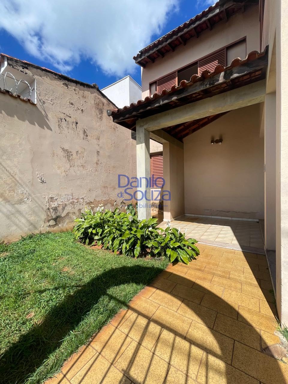 Casa à venda com 4 quartos, 3 suítes, 2 vagas e 344m² no São Cristóvão, Araxá (MG) — foto 28 de 29