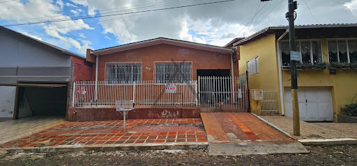 Casa Térrea em Rocha  -  Cruz Alta