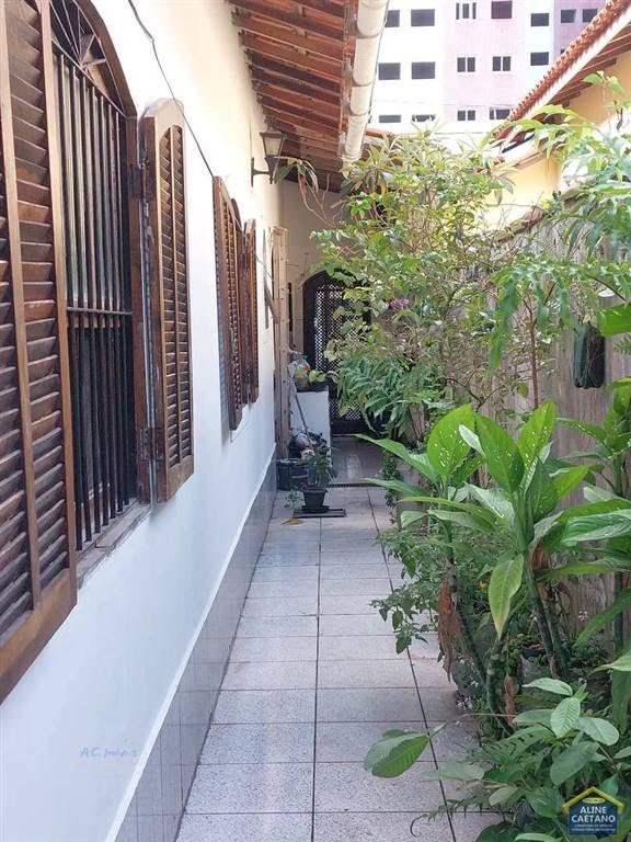 Casa à venda com 2 quartos, 1 suíte, 2 vagas e 96m² no Cidade Ocian, Praia Grande (SP) — foto 18 de 20
