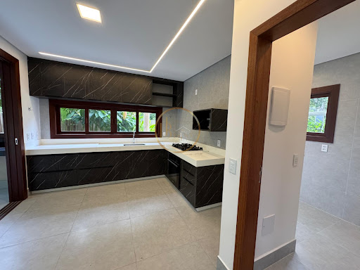 Casa 04 Dorm. em Arraial D'ajuda  -  Porto Seguro