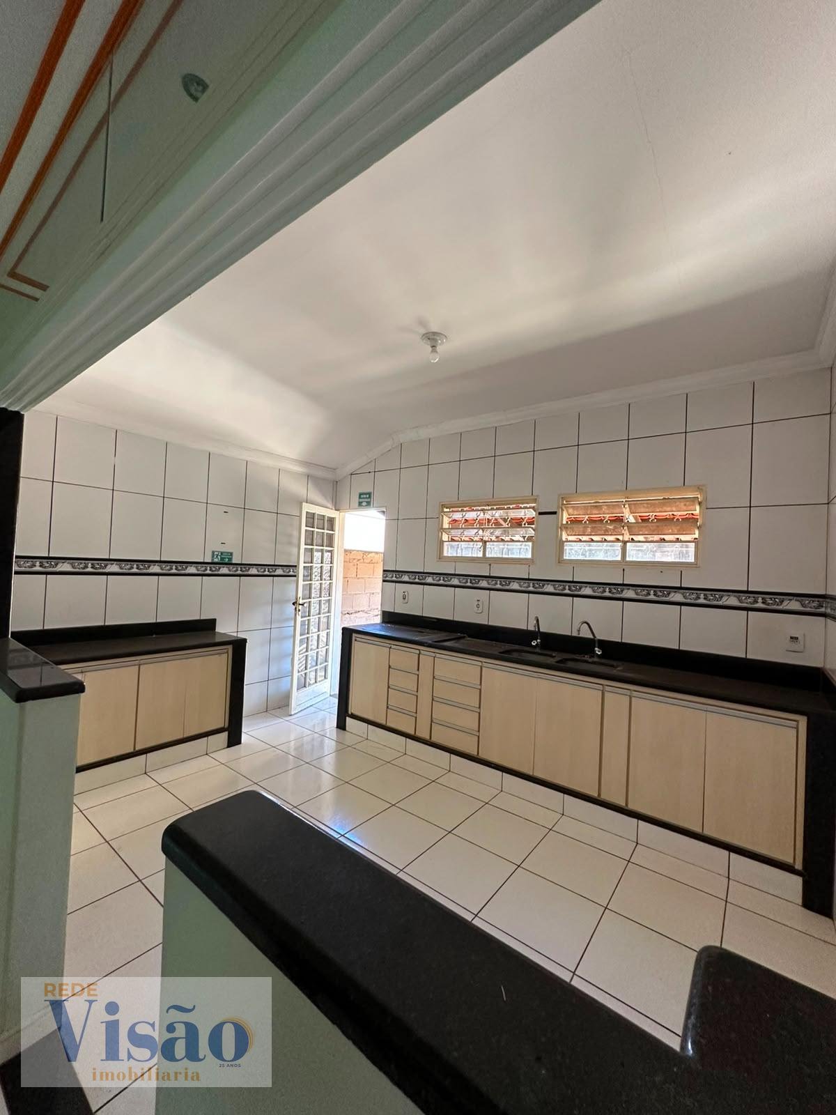 Apartamento para alugar com 1 quarto, 2 suítes e 4 vagas no Jardim Serrano, Paracatu (MG) — foto 26 de 27