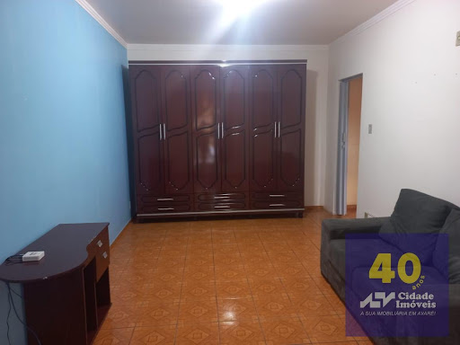 Casa a venda ideial para moradia e comércio!