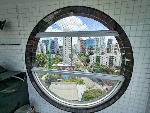 Compre Apartamento à venda em Casa Forte, Recife. 3 quartos, 1 por andar, varanda gourmet e lazer. Agende sua visita com Leicam Maciel!