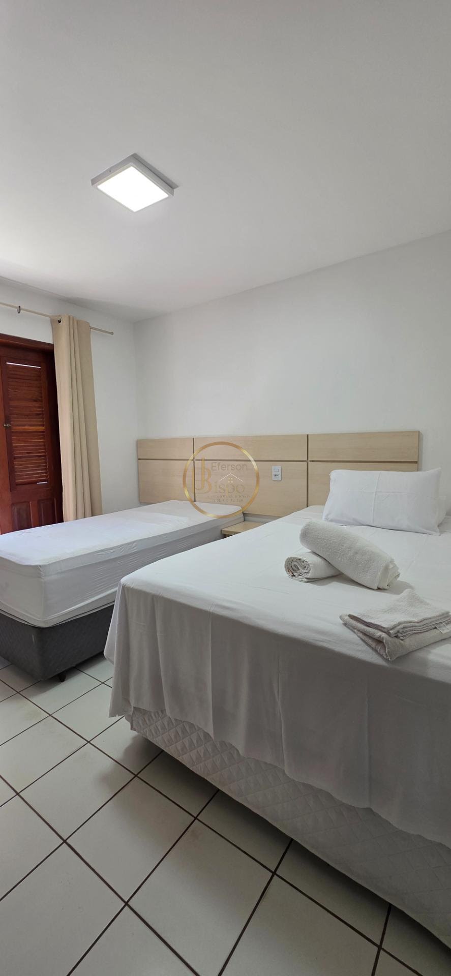 Apartamento à venda com 2 quartos, 2 banheiros, 1 vaga e 40m² no Praia de Taperapuã, Porto Seguro — foto principal