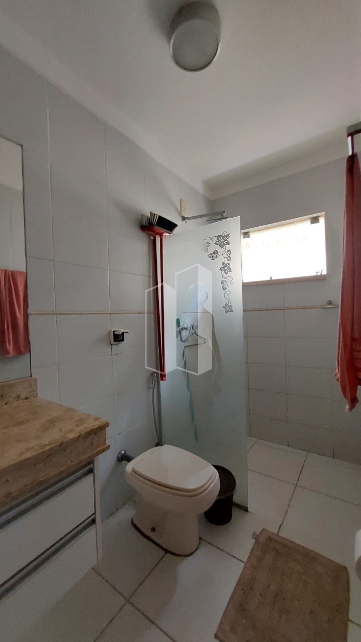 Casa à venda com 4 quartos, 4 suítes, 4 vagas e 211m² no Jardim América, Goiânia (GO) — foto 12 de 30