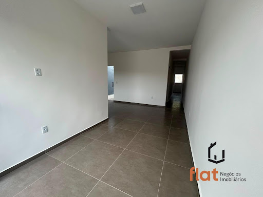 Casa em construção à venda no bairro São José em Pará de Minas | 2 quartos sendo 01 suíte com closet