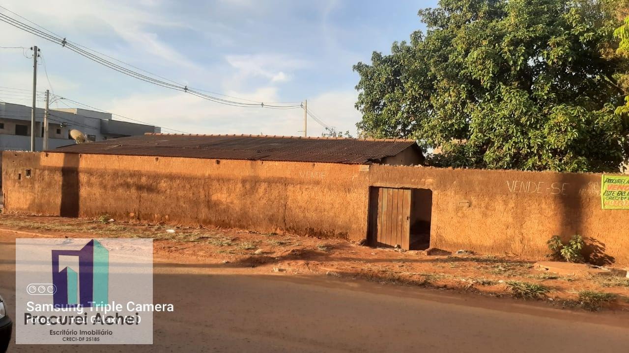 Casa à venda com 3 quartos, 2 banheiros e 450m² no Jardim Paquetá II, Planaltina (GO) — foto 2 de 9