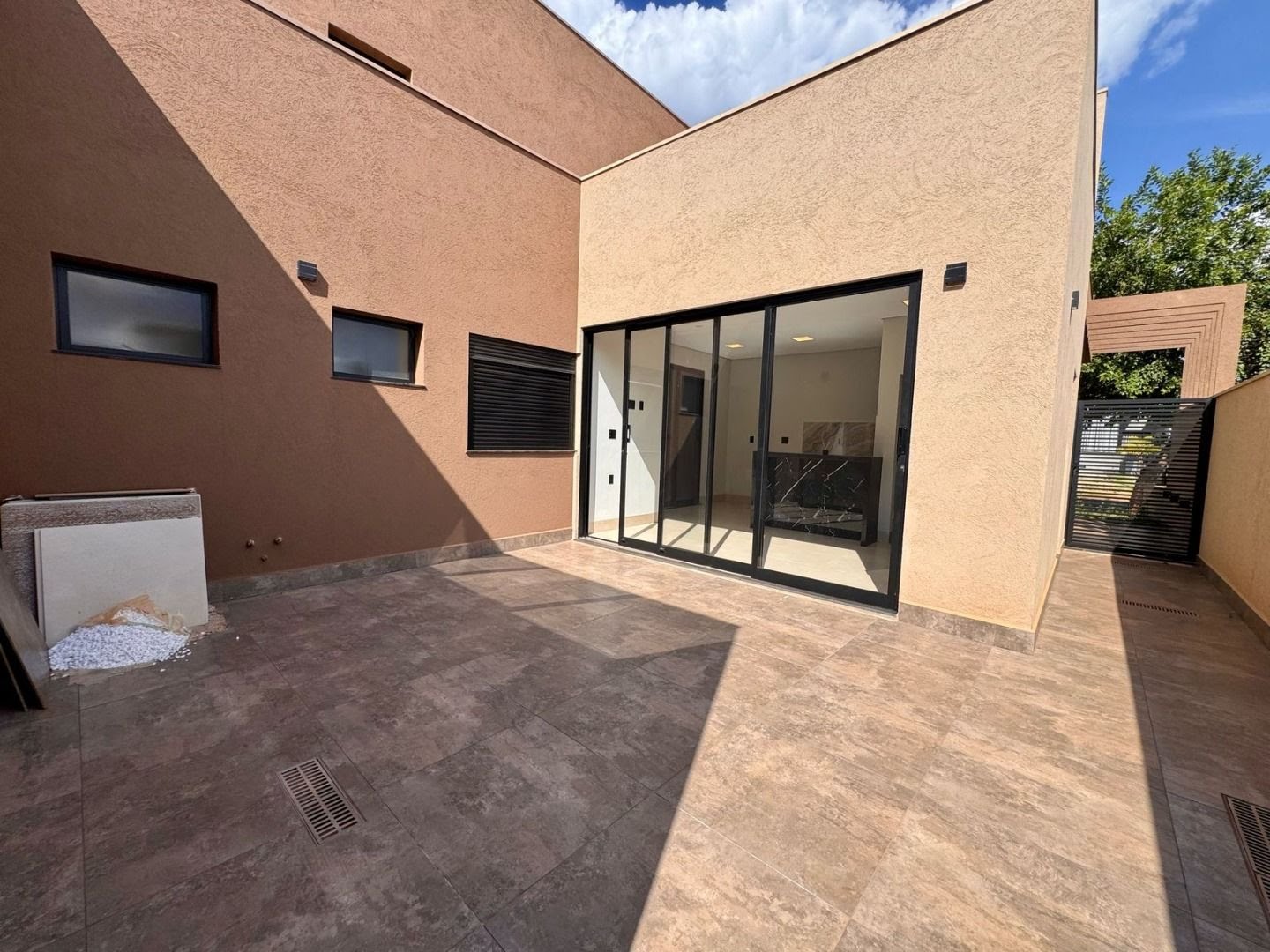 Casa à venda com 3 quartos, 3 suítes, 4 vagas e 153m² no Real Sul, Ribeirão Preto (SP) — foto 4 de 27