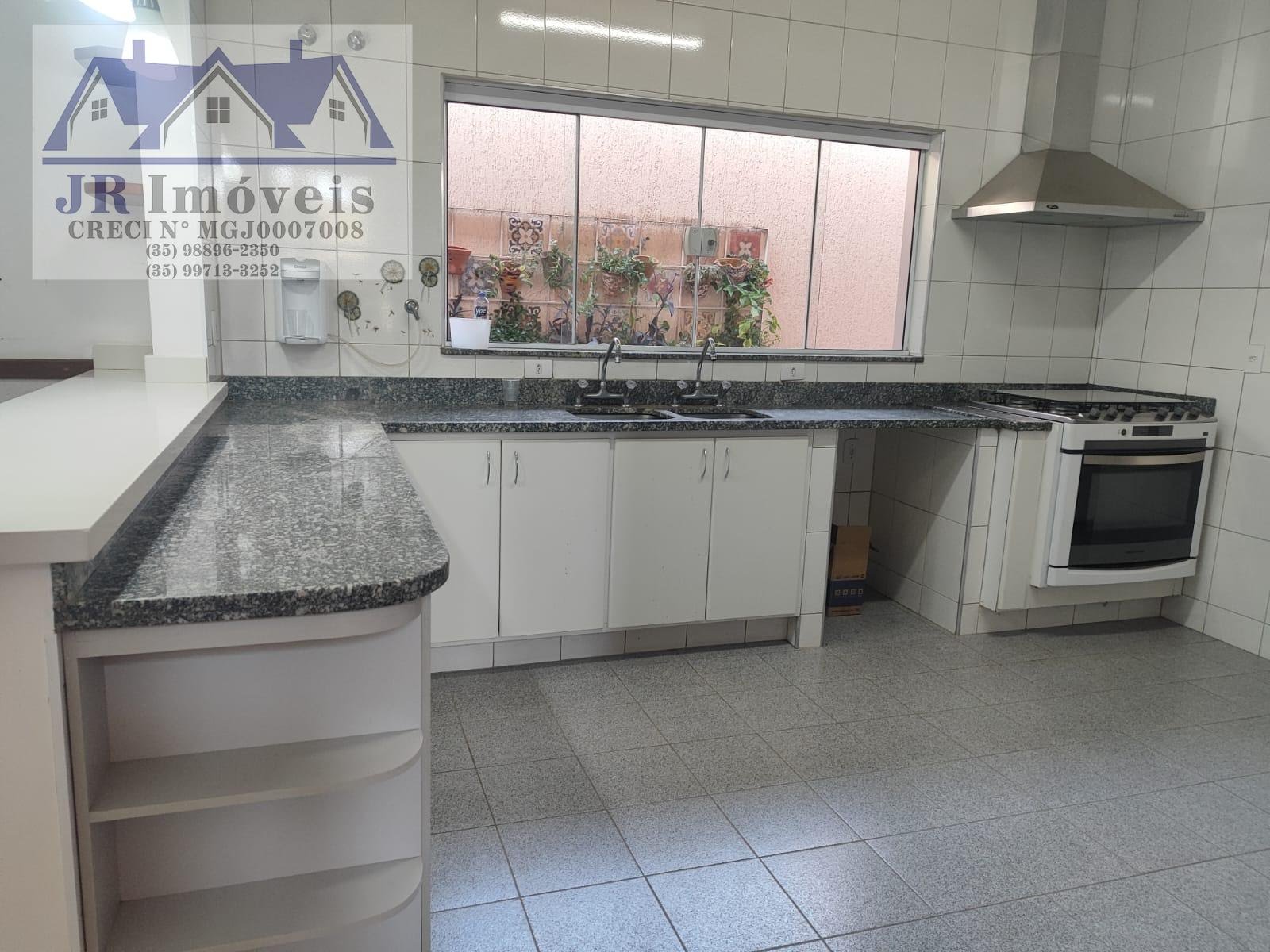 Casa à venda com 3 quartos, 3 suítes e 700m² no Pinheirinho, Itajubá (MG) — foto 16 de 30