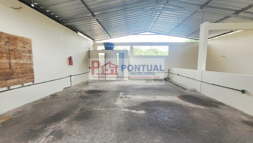 padrao trifasico, galpao de 150m2  + área de 400m2 