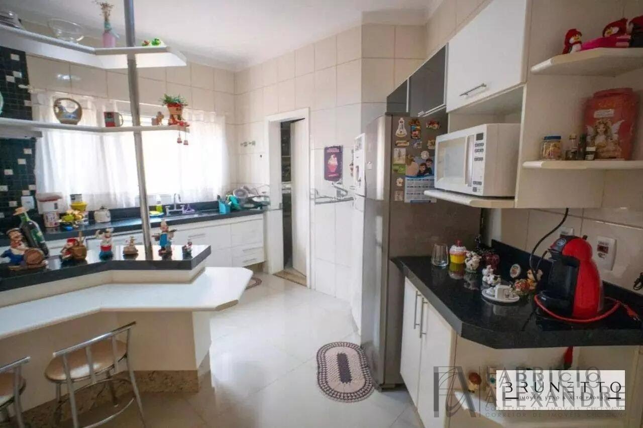 Casa à venda com 4 quartos, 4 suítes e 449m² no Parque Residencial Damha, São José do Rio Preto (SP) — foto 14 de 16