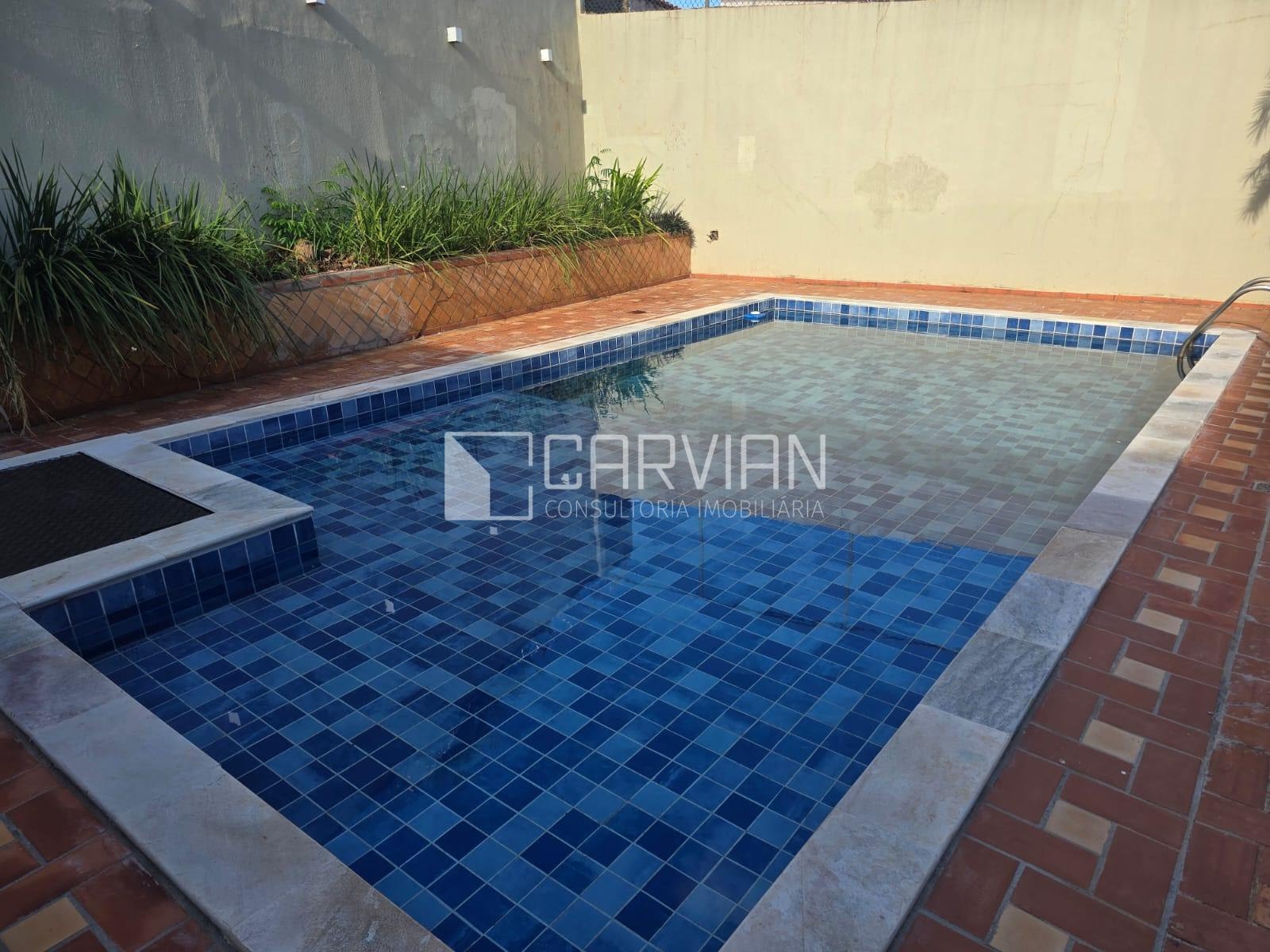 Casa à venda com 4 quartos, 8 banheiros, 8 vagas e 676m² no Ribeirânia, Ribeirão Preto — foto principal