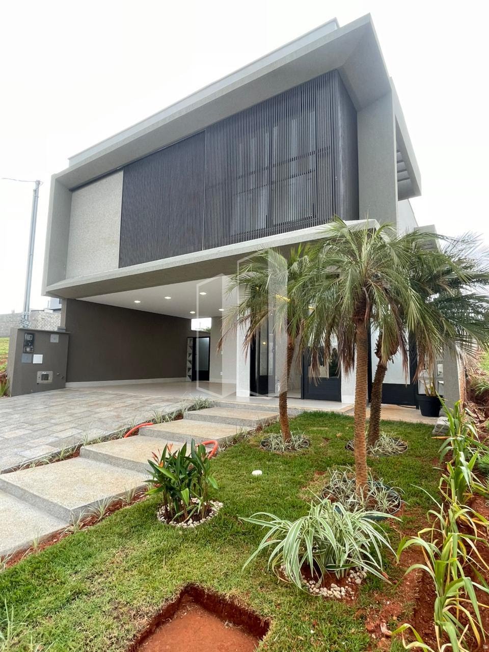 Casa à venda com 3 quartos, 3 suítes, 4 vagas e 220m² no Jardins Parma, Senador Canedo (GO) — foto 2 de 30