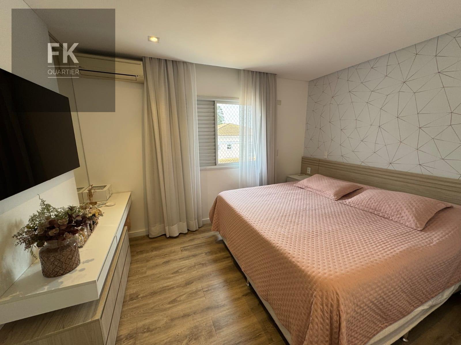 Casa à venda com 4 quartos, 4 suítes, 2 vagas e 290m² no Tamboré, Santana de Parnaíba (SP) — foto 16 de 22