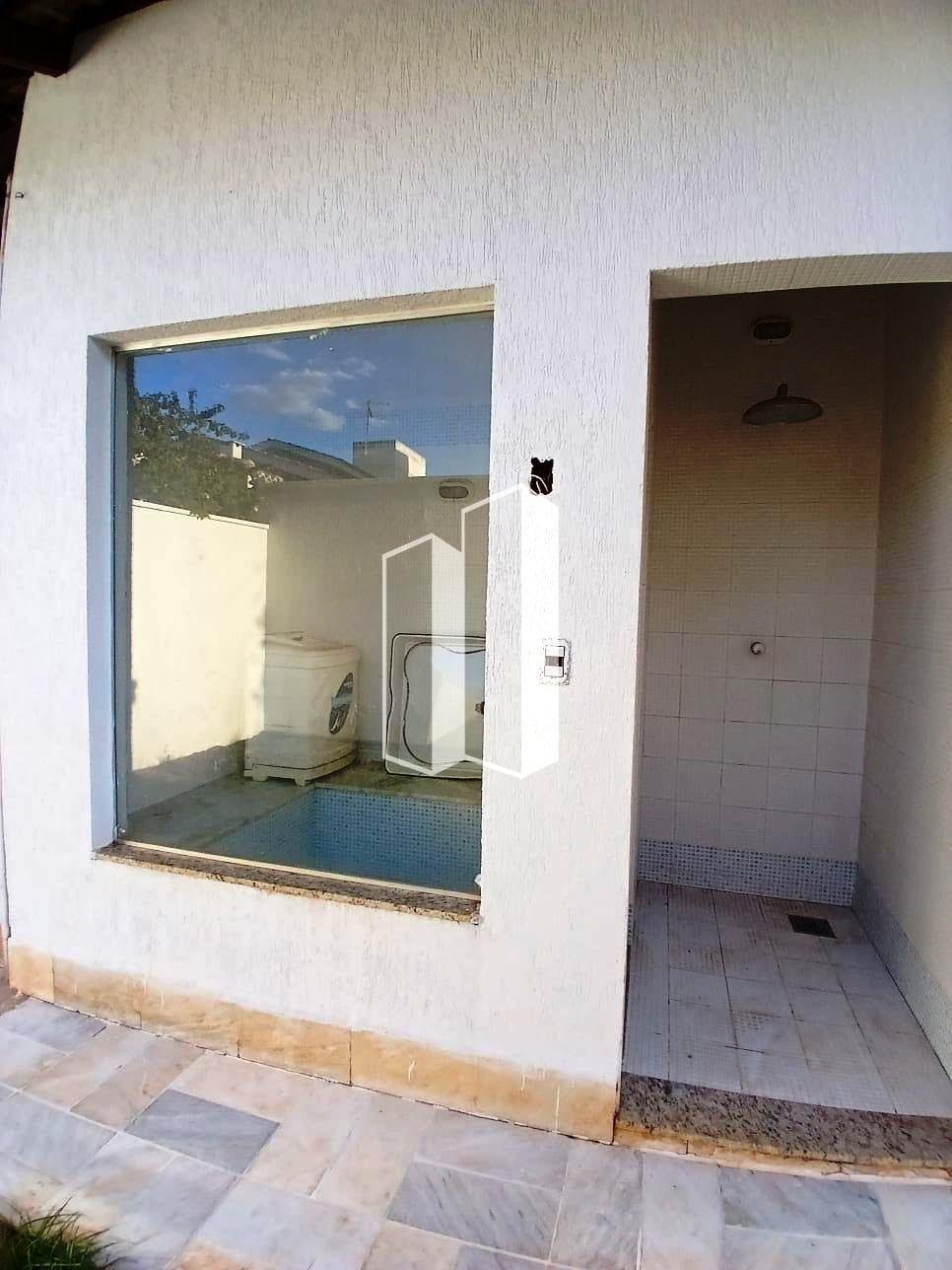 Casa à venda com 4 quartos, 3 suítes, 4 vagas e 263m² no Residencial Granville, Goiânia (GO) — foto 20 de 30