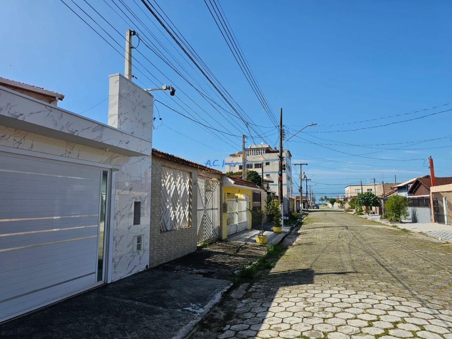 Casa à venda com 3 quartos, 1 suíte, 2 vagas e 120m² no Solemar, Praia Grande (SP) — foto 4 de 30
