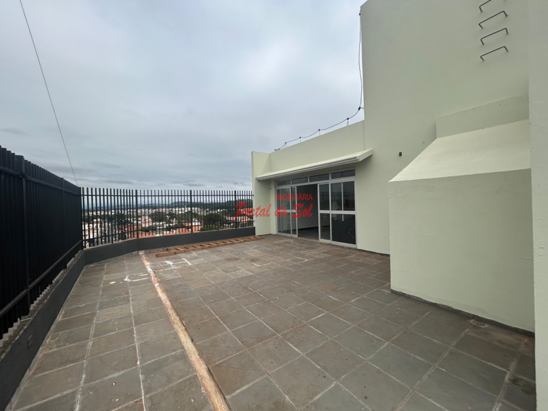 Comercial para alugar com 1 banheiro e 400m² no Centro, Santo Antônio da Platina (PR) — foto 4 de 11