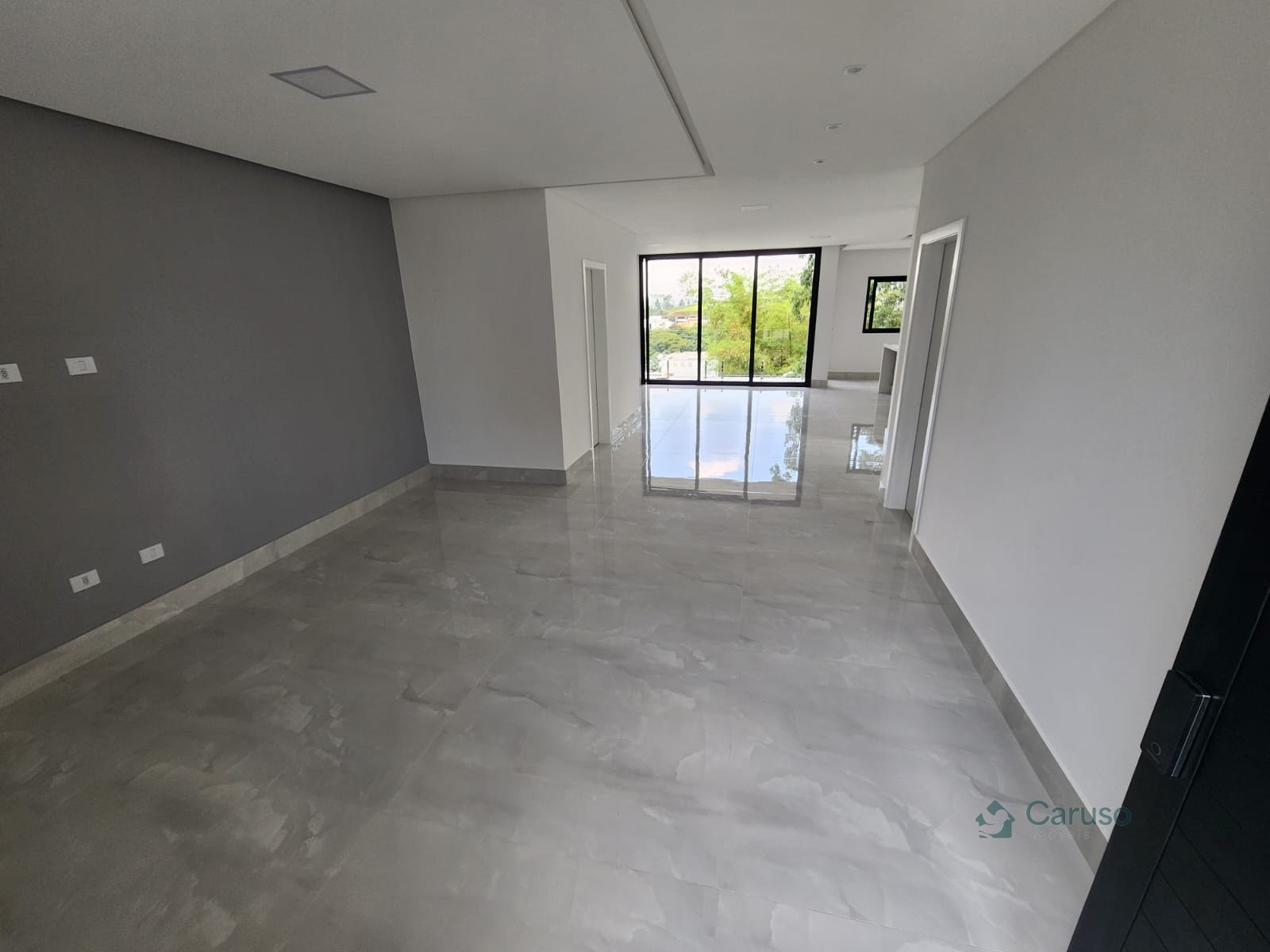 Casa à venda com 4 quartos, 4 suítes, 4 vagas e 300m² no Condomínio Real Park, Arujá (SP) — foto 11 de 18