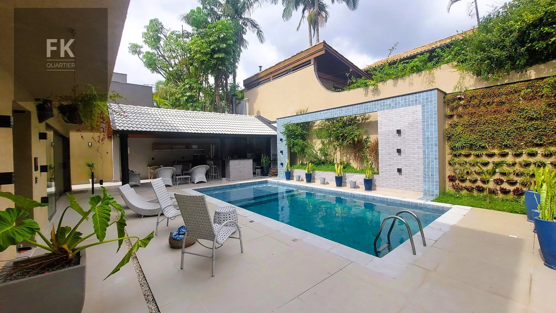 Casa à venda com 5 quartos, 5 suítes, 6 vagas e 583m² no Alphaville Residencial Um, Barueri (SP) — foto 16 de 30