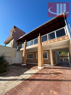 Casa Sobrado em Centro  -  Caraguatatuba