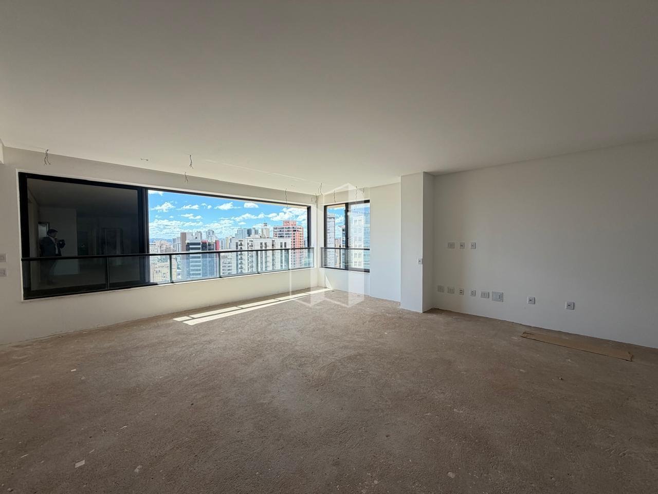 Apartamento à venda com 4 quartos, 4 suítes, 4 vagas e 274m² no Setor Oeste, Goiânia (GO) — foto 3 de 23