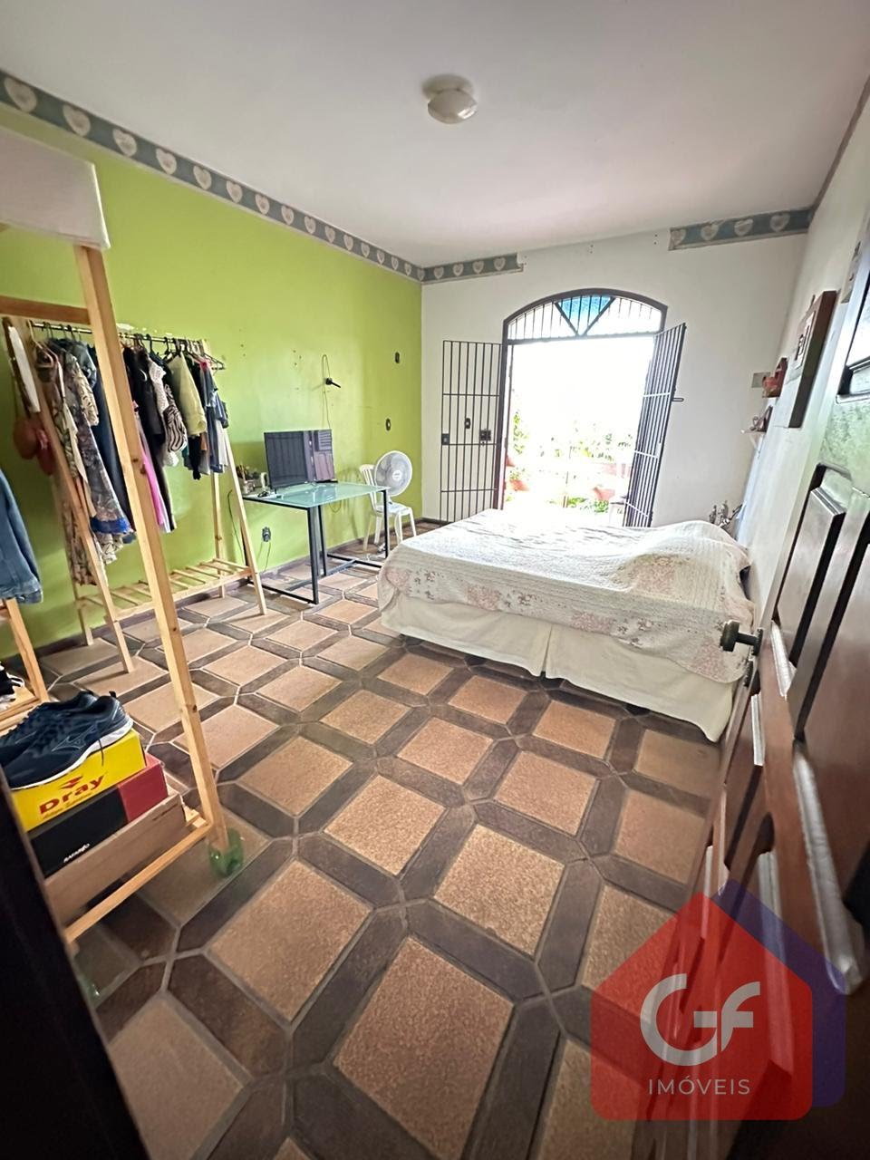 Suite 2