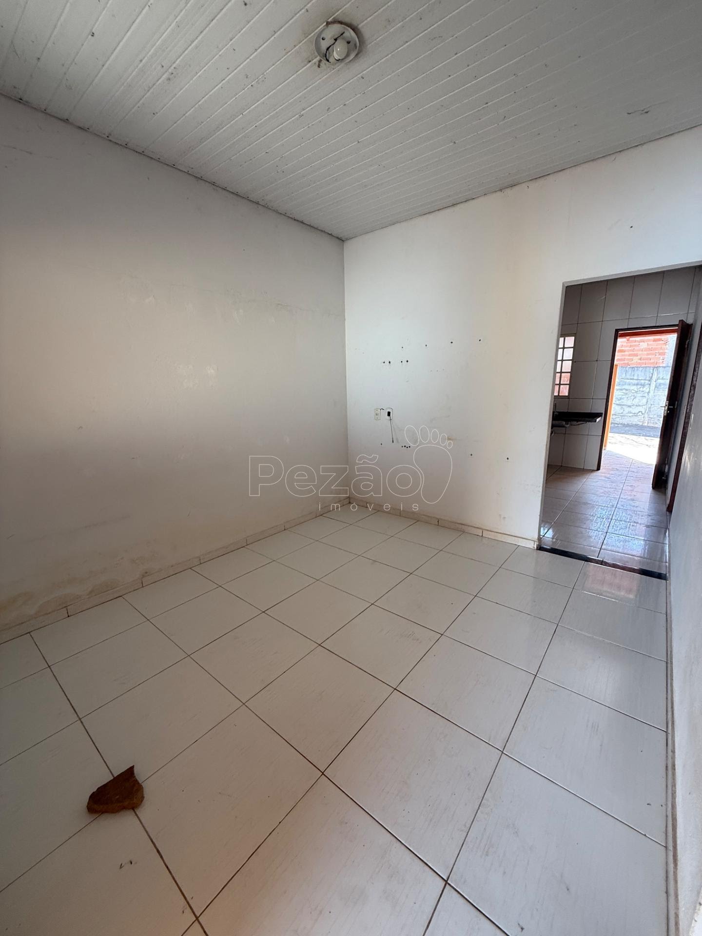 Casa à venda com 3 quartos, 1 banheiro, 2 vagas e 220m² no Jardim Imperial, Itapuranga (GO) — foto 6 de 9