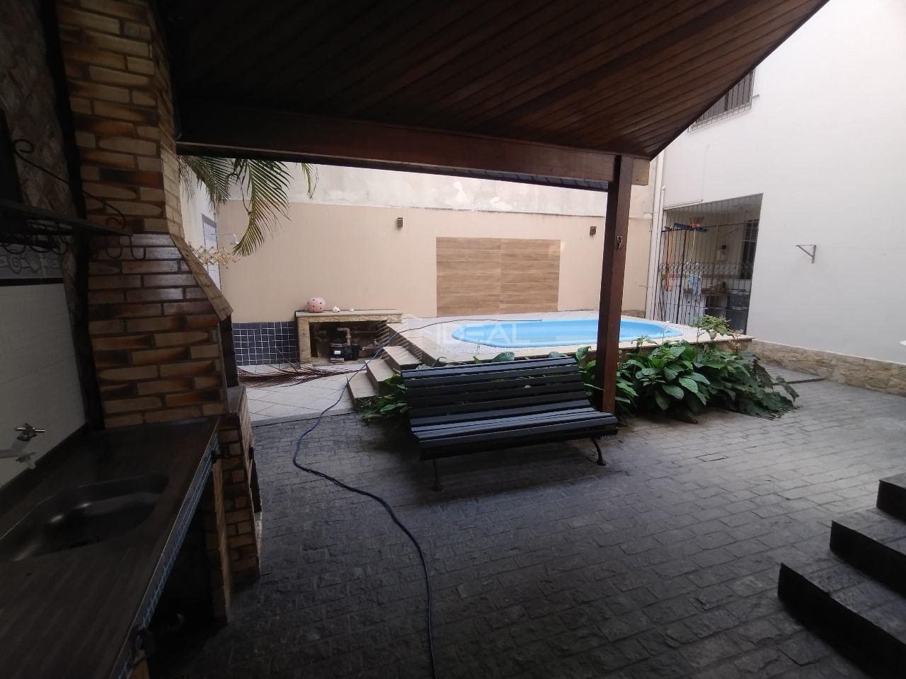 Casa à venda com 4 quartos, 2 suítes, 3 vagas e 198m² no Centro, Campos dos Goytacazes (RJ) — foto 18 de 29