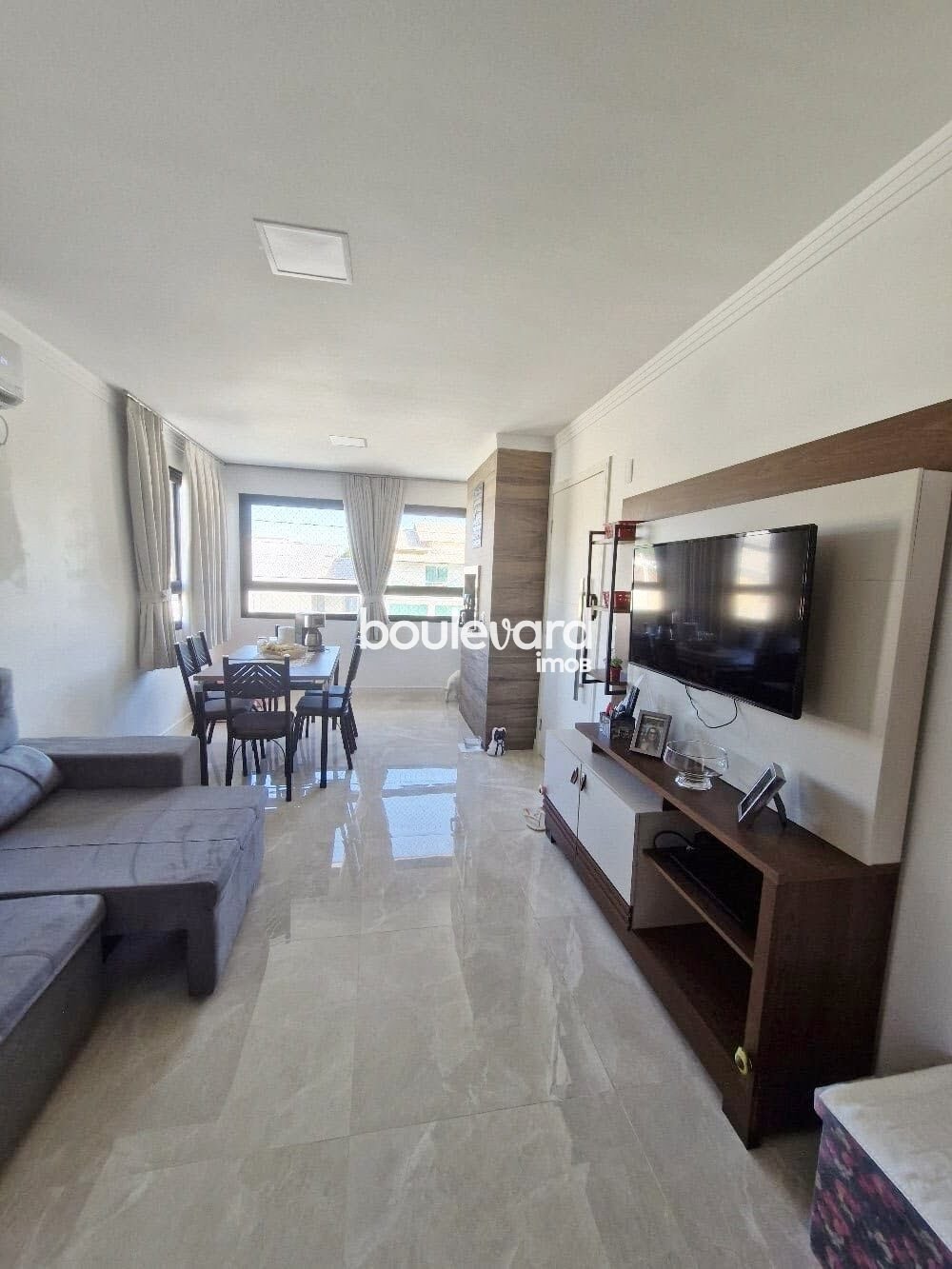 Apartamento à venda com 3 quartos, 1 suíte, 1 vaga e 79m² no Praia de Fora, Palhoça (SC) — foto 2 de 17