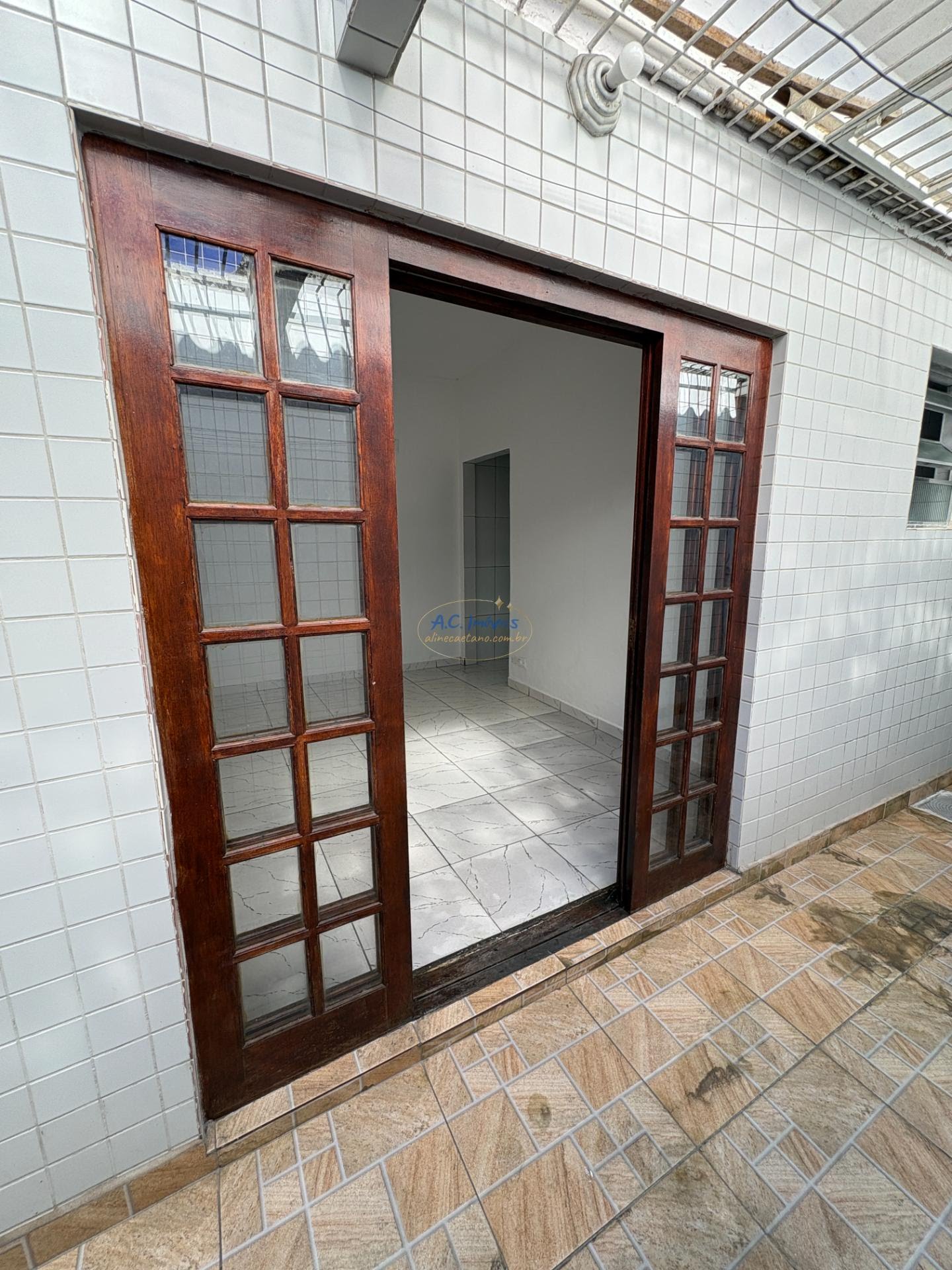 Casa à venda com 1 quarto, 1 banheiro, 2 vagas e 62m² no Guilhermina, Praia Grande (SP) — foto 21 de 26