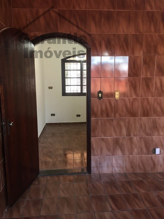 Casa à venda com 3 quartos, 1 suíte, 2 vagas e 180m² no Jardim da Glória, Osasco (SP) — foto 16 de 30