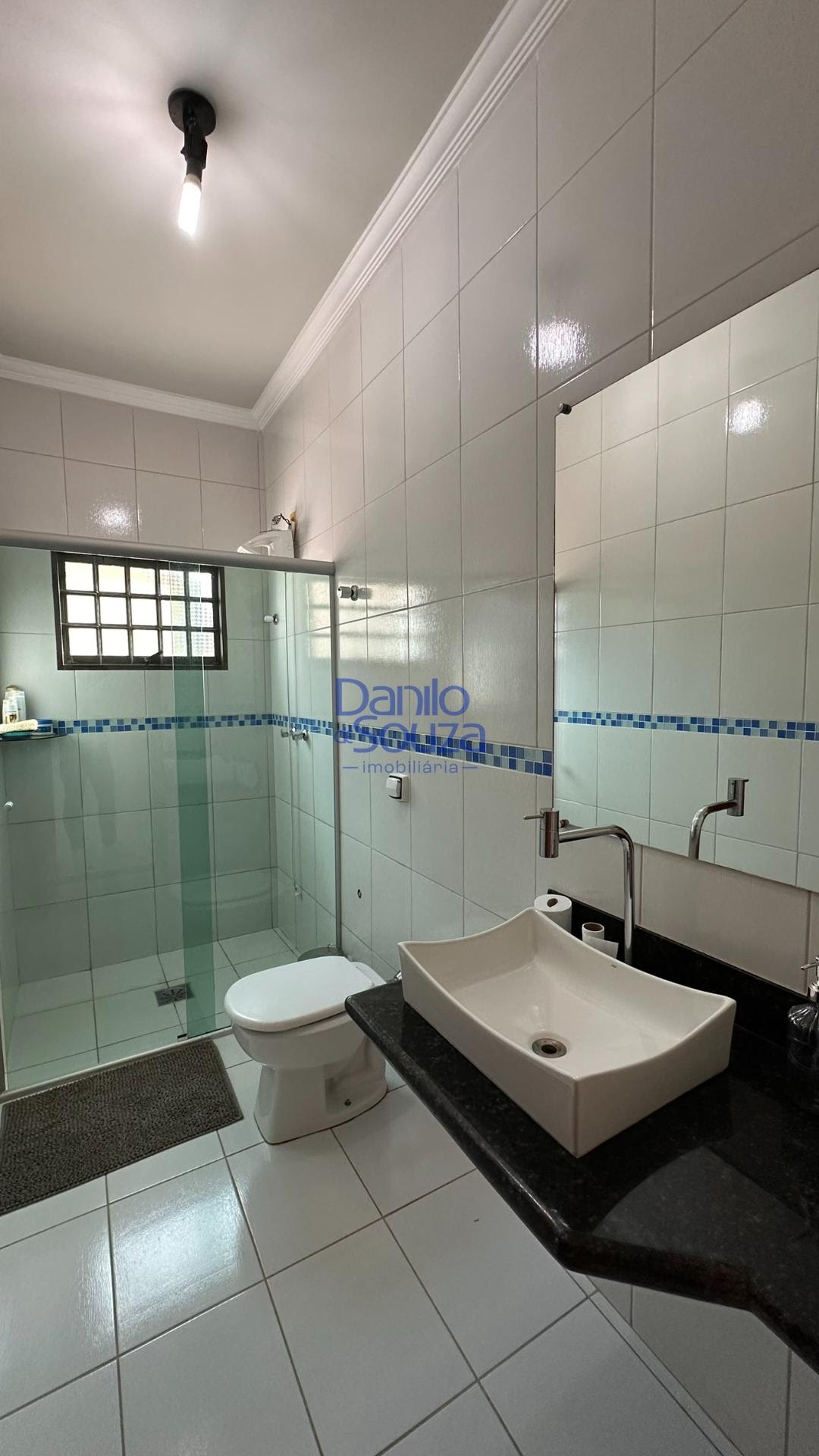 Casa à venda com 3 quartos, 1 suíte, 4 vagas e 174m² no Arasol, Araxá (MG) — foto 9 de 11