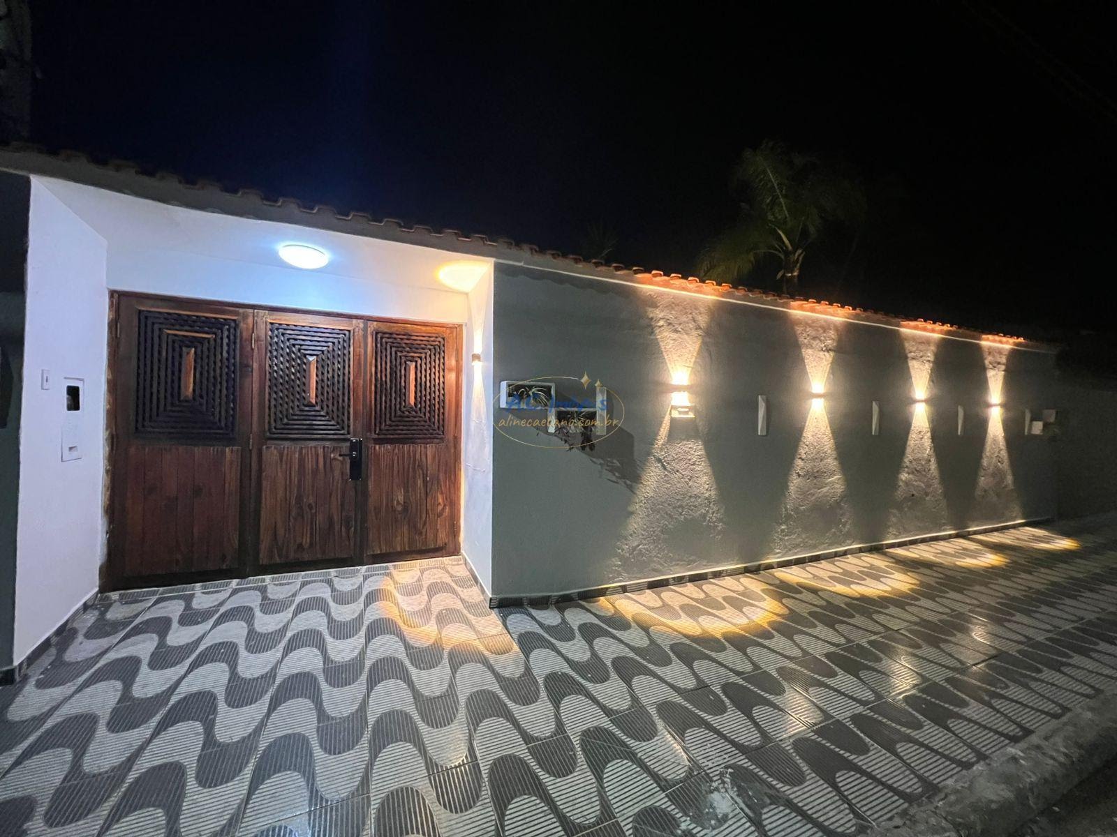 Casa à venda com 4 quartos, 2 suítes, 3 vagas e 200m² no Solemar, Praia Grande (SP) — foto 8 de 27