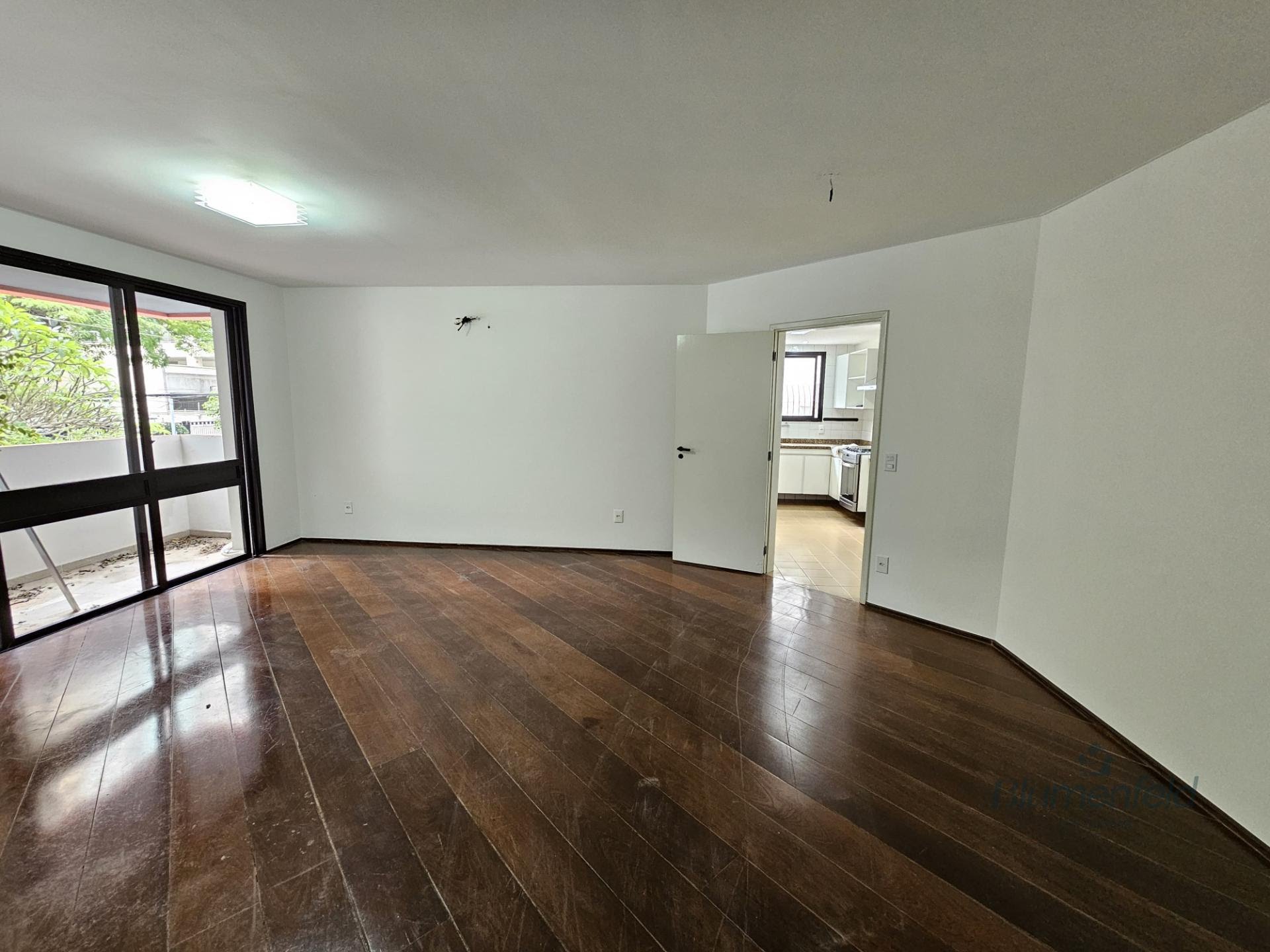 Apartamento para alugar com 3 quartos, 1 suíte, 1 vaga e 120m² no Moema, São Paulo (SP) — foto 10 de 28