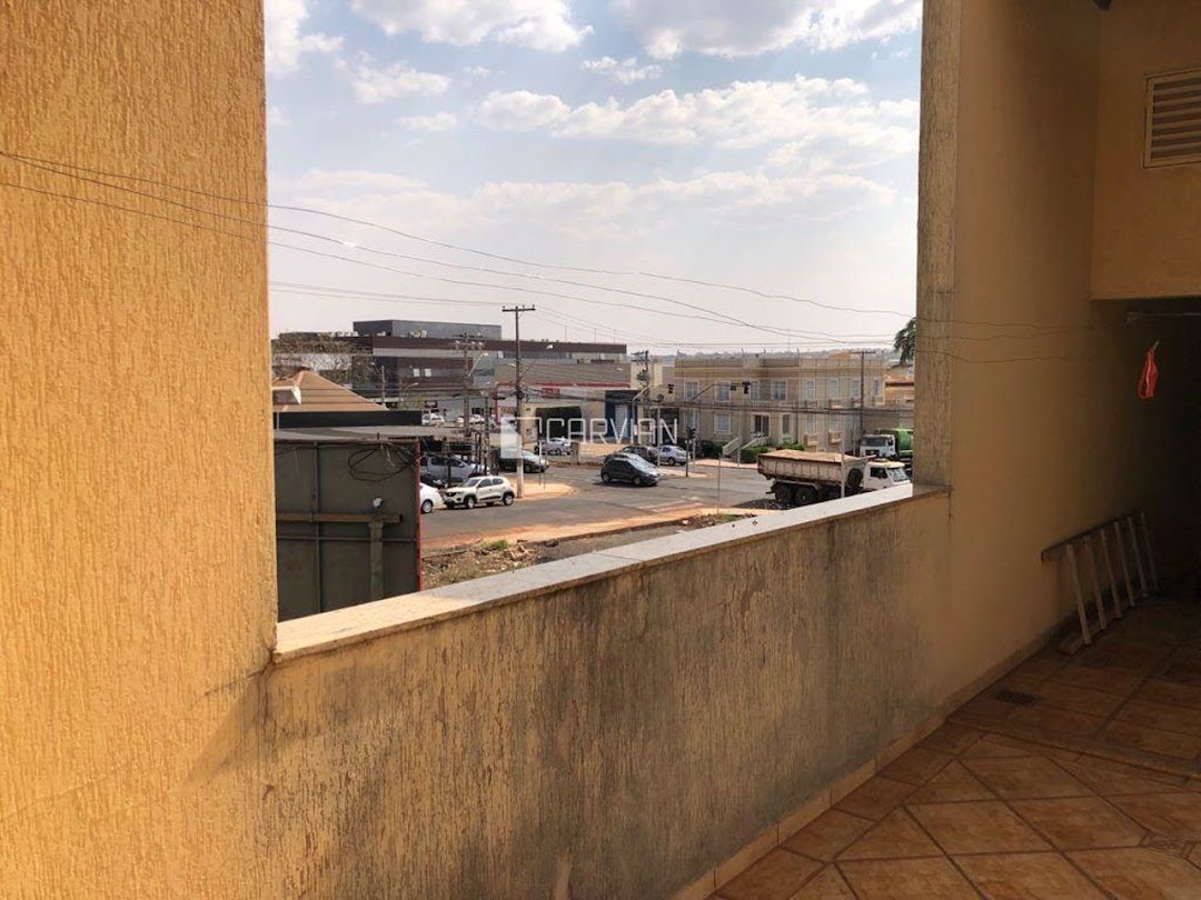 Casa à venda com 4 quartos, 1 suíte, 4 vagas e 335m² no Jardim Califórnia, Ribeirão Preto (SP) — foto 22 de 24