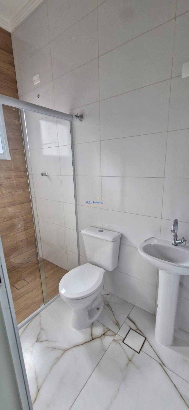 Casa à venda com 2 quartos, 1 suíte, 2 vagas e 79m² no Guilhermina, Praia Grande (SP) — foto 23 de 25