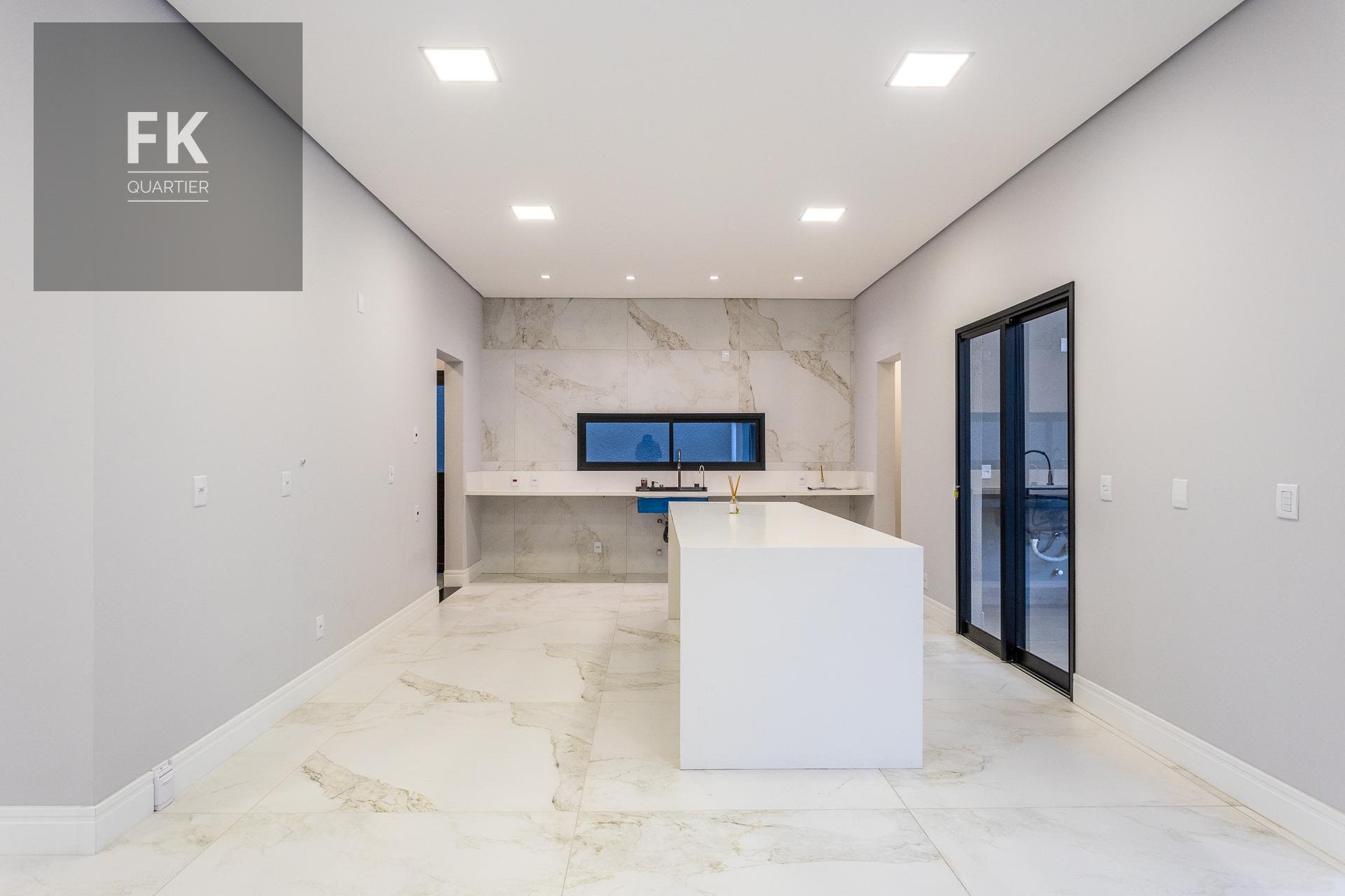 Casa à venda com 5 quartos, 5 suítes, 4 vagas e 392m² no Cidade Tamboré, Santana de Parnaíba (SP) — foto 7 de 30