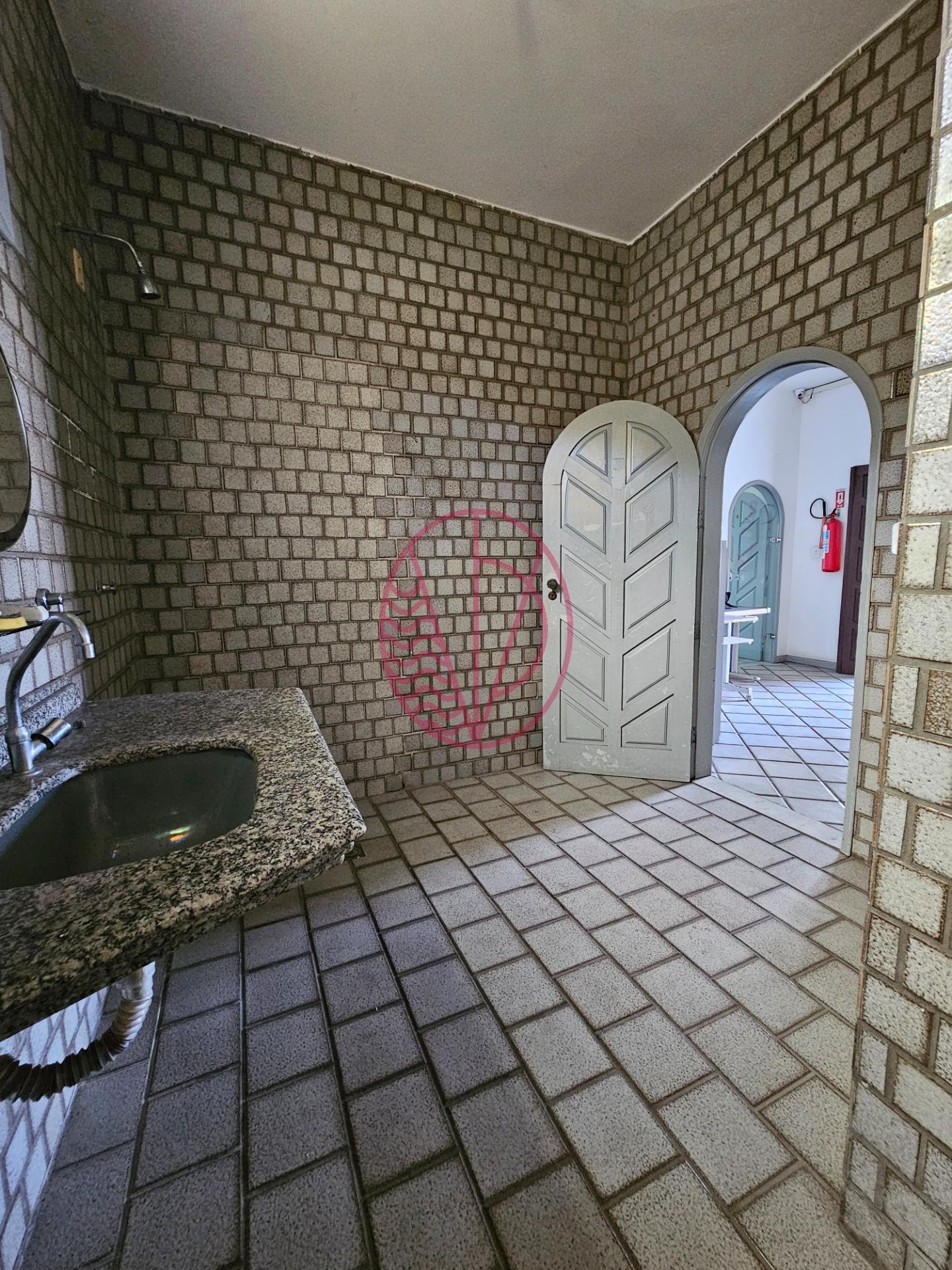 Casa para alugar com 7 quartos, 3 banheiros, 1 vaga e 251m² no Brotas, Salvador (BA) — foto 23 de 30