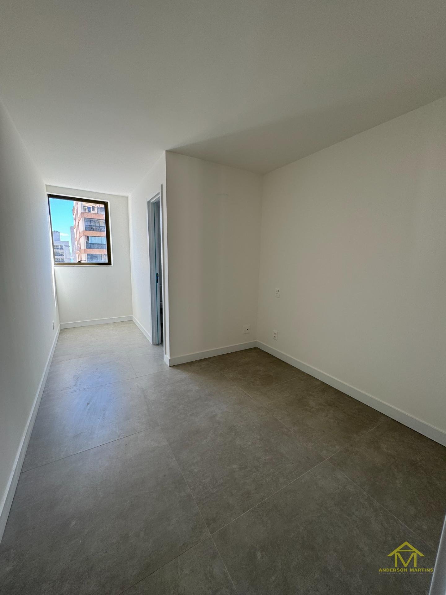 Apartamento à venda com 4 quartos, 6 banheiros, 4 vagas e 217m² no Praia do Canto, Vitória (ES) — foto 18 de 20