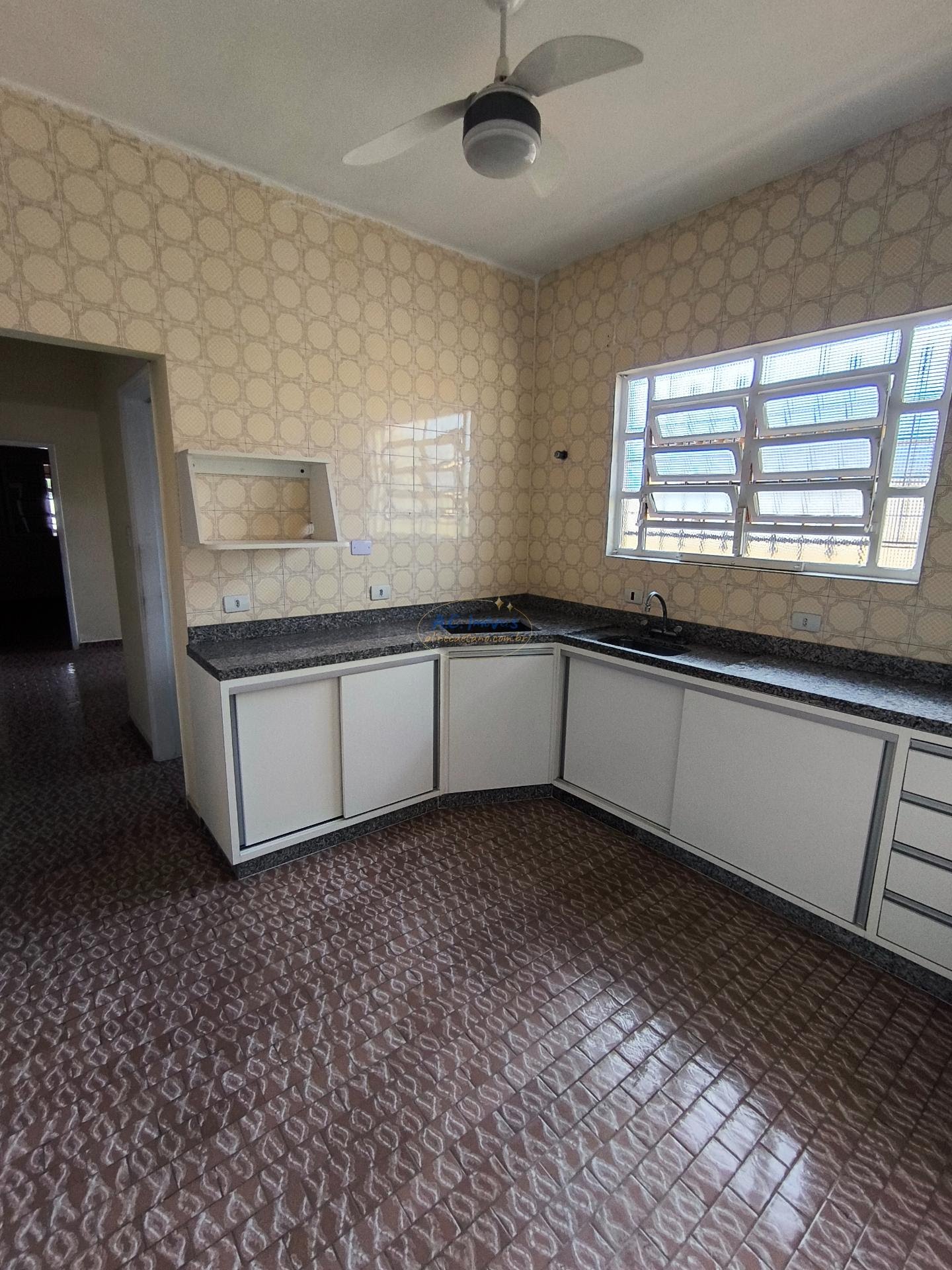 Casa à venda com 2 quartos, 1 banheiro, 2 vagas e 84m² no Cidade Ocian, Praia Grande (SP) — foto 16 de 18