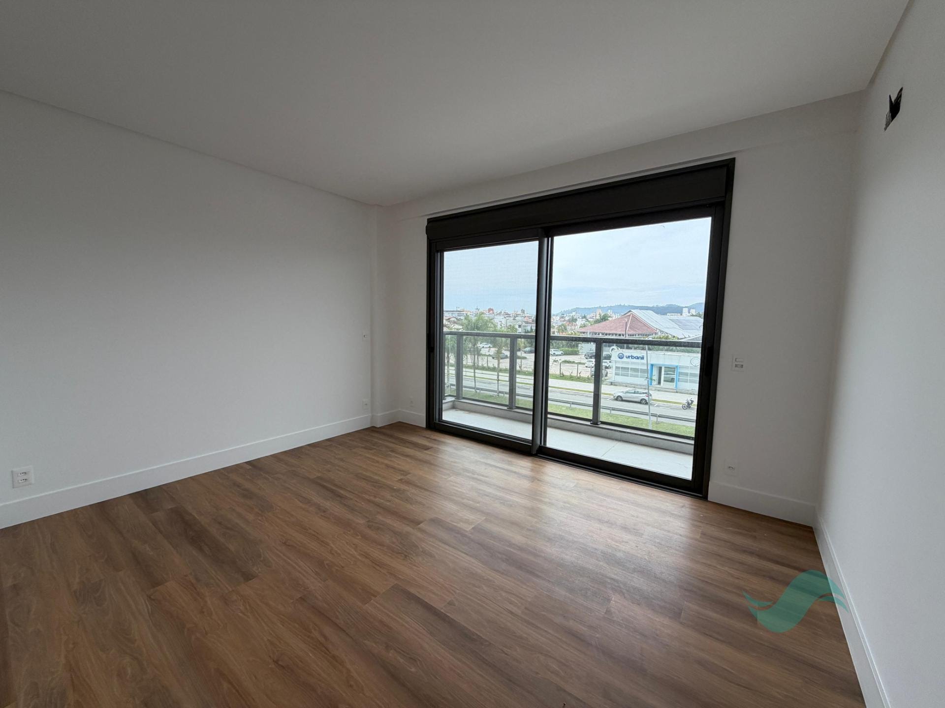 Apartamento à venda com 3 suítes, 5 vagas e 235m² no Jurerê Internacional, Florianópolis (SC) — foto 12 de 21