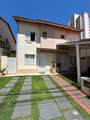 Sobrado Condomínio em Jardim Mansur  -  Campo Grande