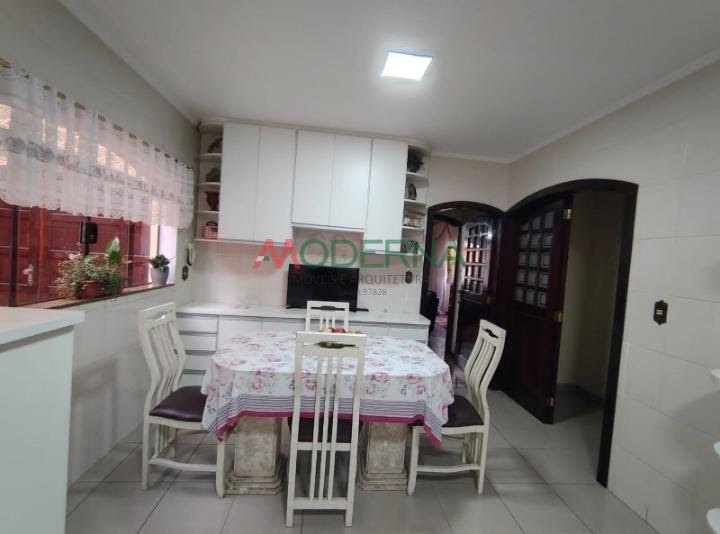 Casa à venda com 4 quartos, 1 suíte, 5 vagas e 229m² no Paulicéia, São Bernardo do Campo (SP) — foto 9 de 30
