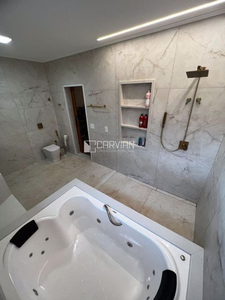 Casa à venda com 5 quartos, 5 suítes, 6 vagas e 450m² no Vila do Golf, Ribeirão Preto (SP) — foto 15 de 30