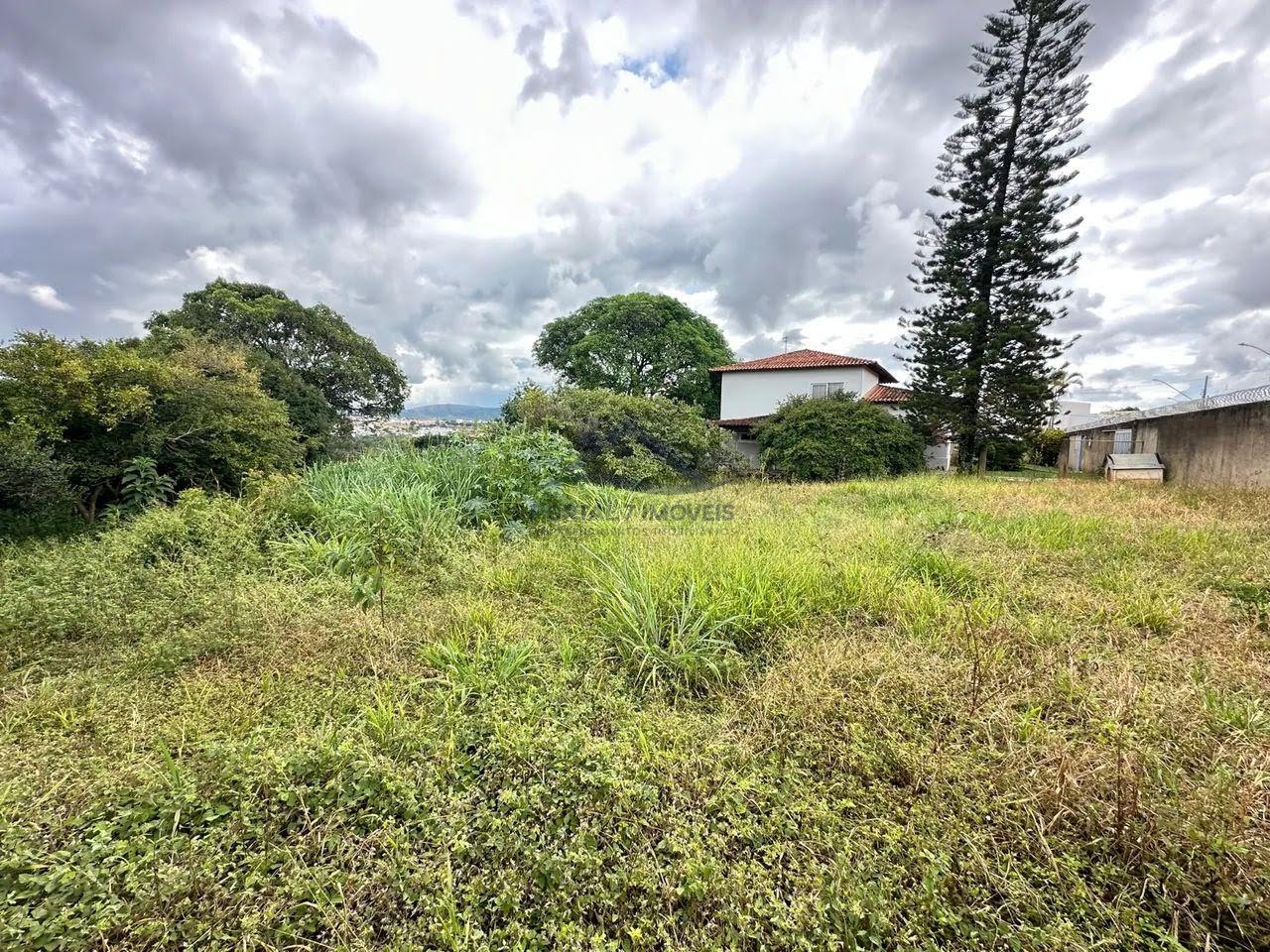 Terreno à venda com 450m² de terreno no Iporanga, Sete Lagoas (MG) — foto 2 de 4