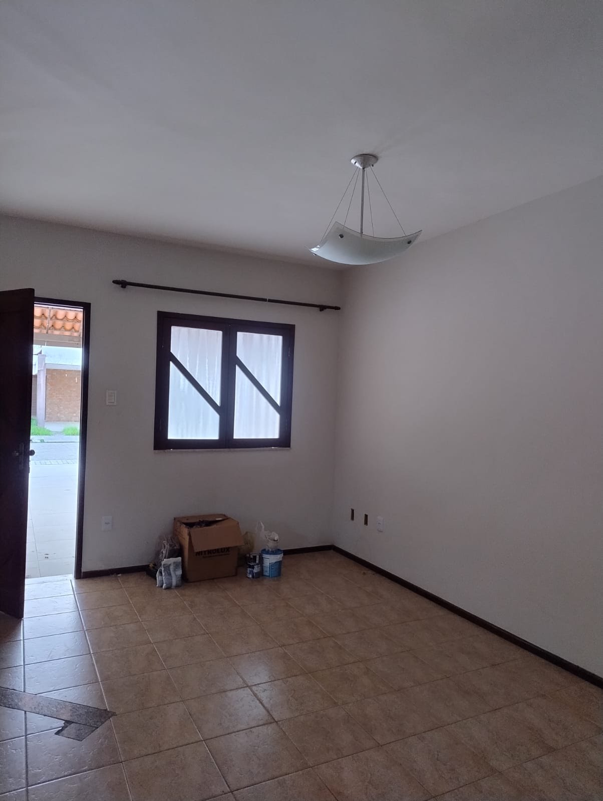Casa à venda com 3 quartos, 2 banheiros e 2 vagas no Mangabeira, Feira de Santana (BA) — foto 3 de 7