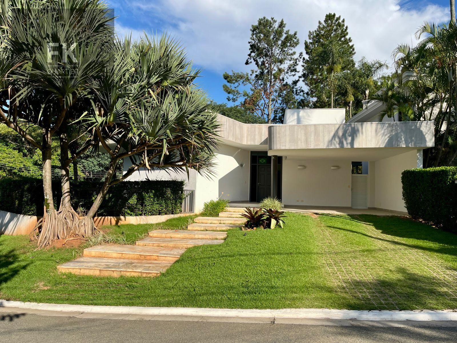 Casa à venda com 1 quarto, 1 suíte, 2 vagas e 250m² no Alphaville, Barueri (SP) — foto 2 de 10