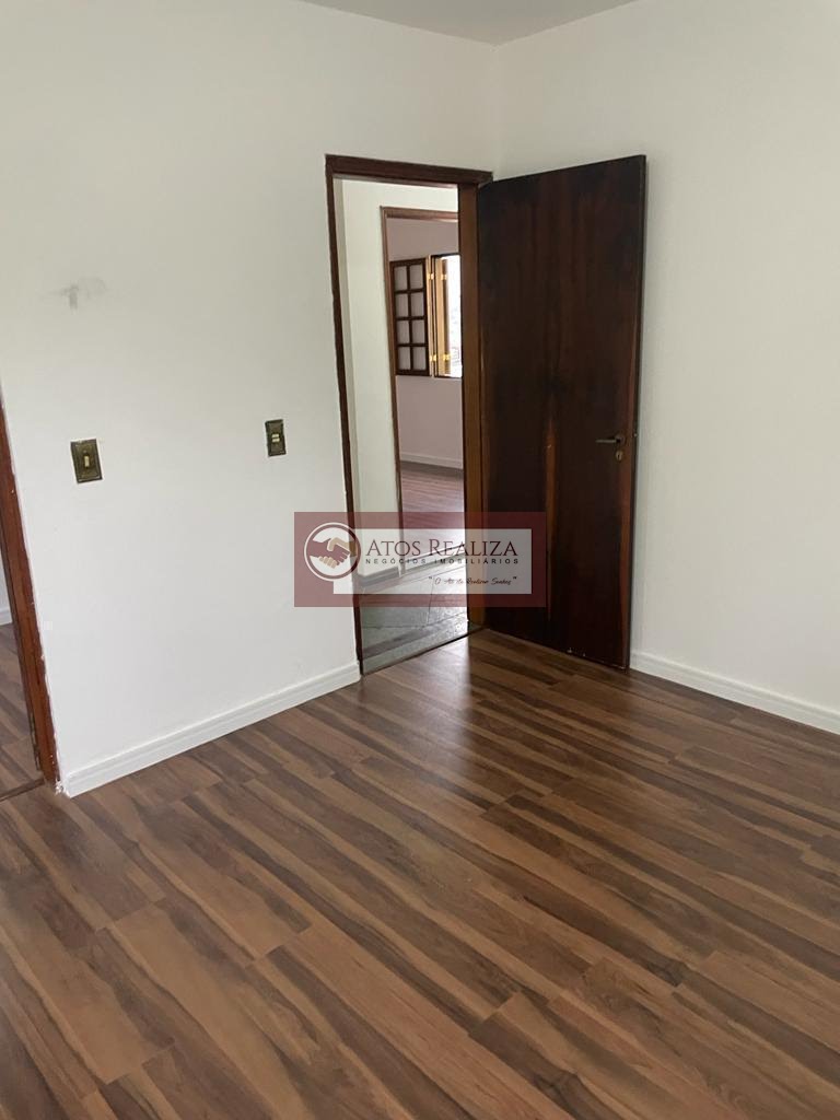 Casa à venda com 4 quartos, 2 suítes, 4 vagas e 220m² no Jardim Cliper, São Paulo (SP) — foto 3 de 28